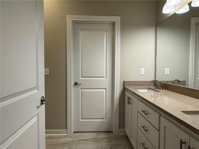 8355 Kill Creek Road, De Soto, KS 66018