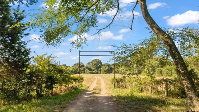28300 County Road 2100, Kemp, TX 75143