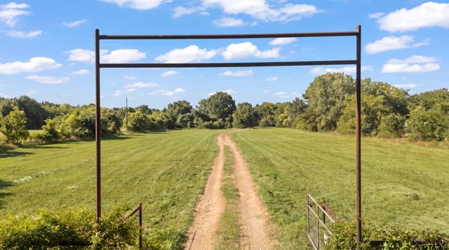 28300 County Road 2100, Kemp, TX 75143