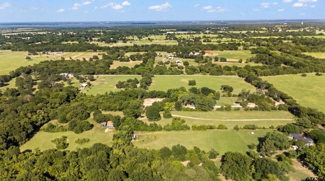 28300 County Road 2100, Kemp, TX 75143