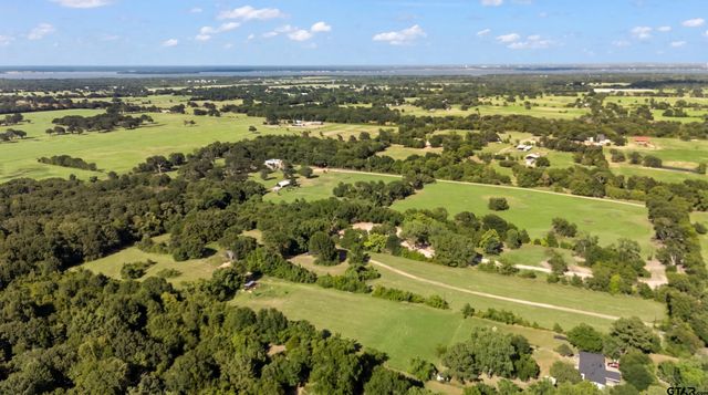 28300 County Road 2100, Kemp, TX 75143
