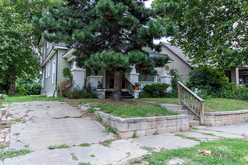1129 W Park Place, Oklahoma City, OK 73106