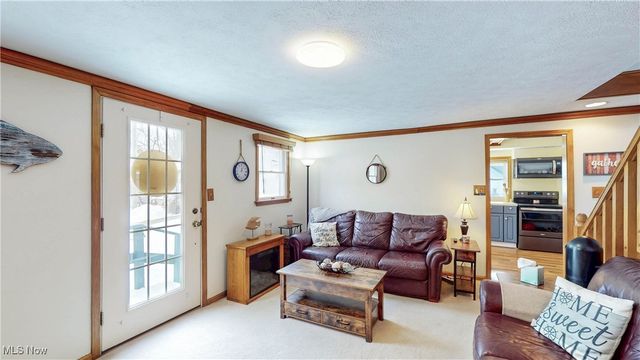 17544 Pine Court, Lake Milton, OH 44429