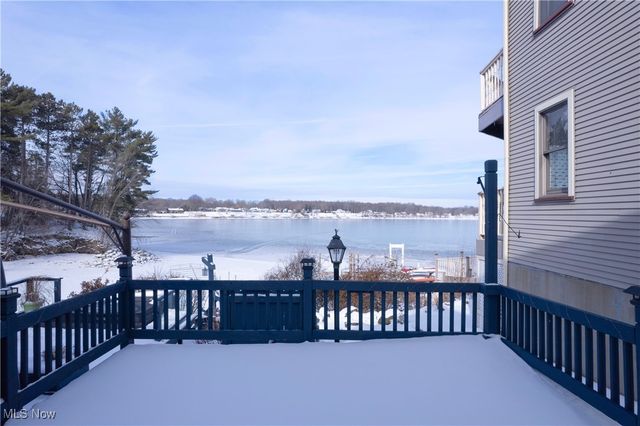 17544 Pine Court, Lake Milton, OH 44429