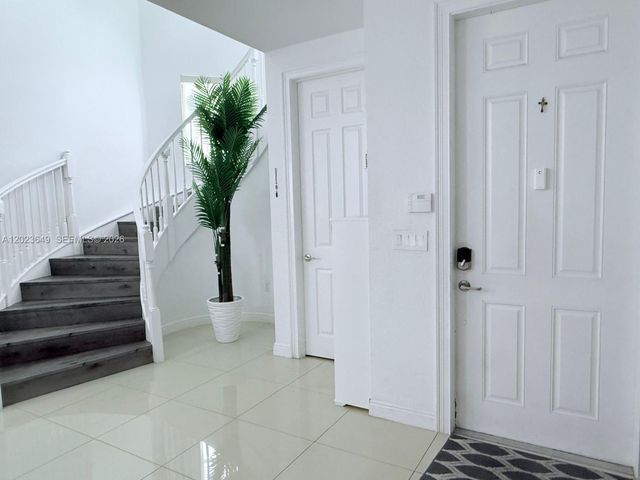 9907 NW 87th Terrace, Doral, FL 33178