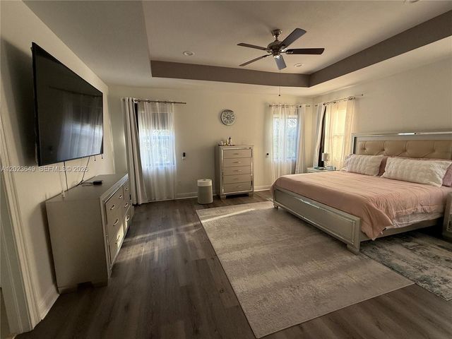 9907 NW 87th Terrace, Doral, FL 33178