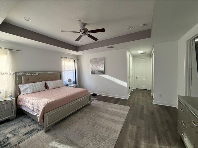 9907 NW 87th Terrace, Doral, FL 33178