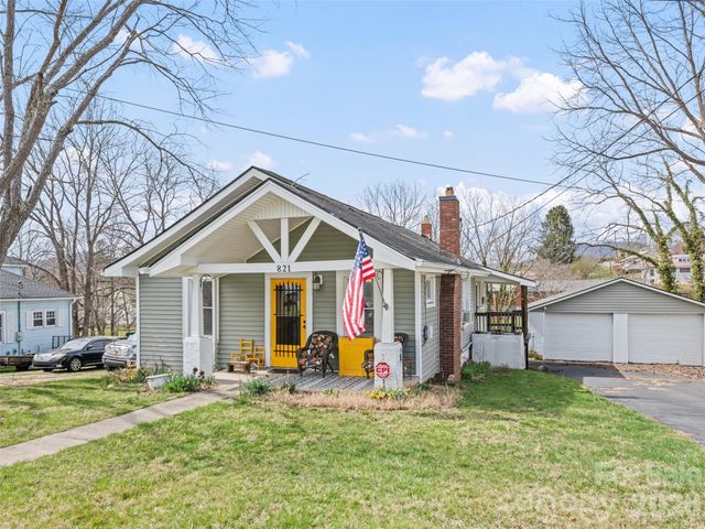 821 N Main Street, Canton, NC 28716