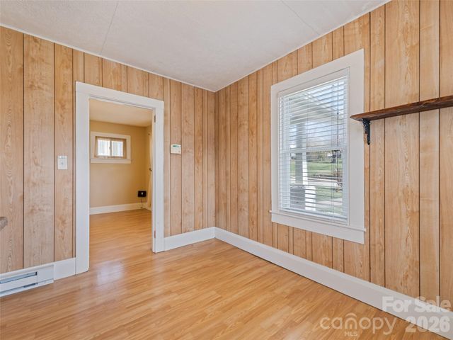 821 N Main Street, Canton, NC 28716