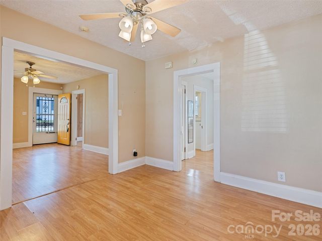 821 N Main Street, Canton, NC 28716