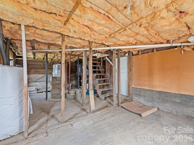 821 N Main Street, Canton, NC 28716