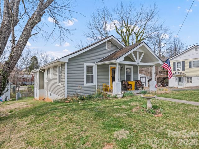 821 N Main Street, Canton, NC 28716