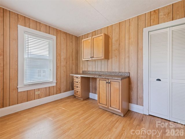 821 N Main Street, Canton, NC 28716