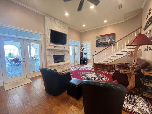 902 Booker Street, Sulphur Springs, TX 75482