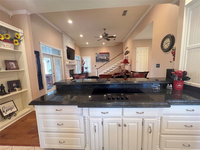 902 Booker Street, Sulphur Springs, TX 75482