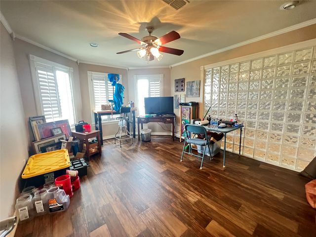 902 Booker Street, Sulphur Springs, TX 75482
