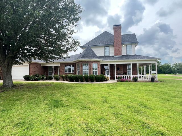 902 Booker Street, Sulphur Springs, TX 75482