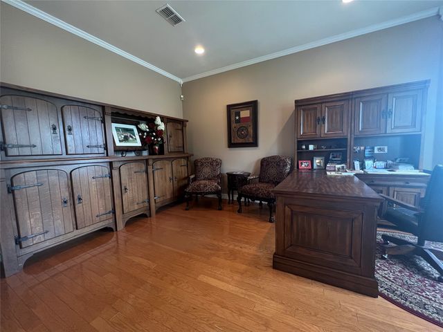 902 Booker Street, Sulphur Springs, TX 75482