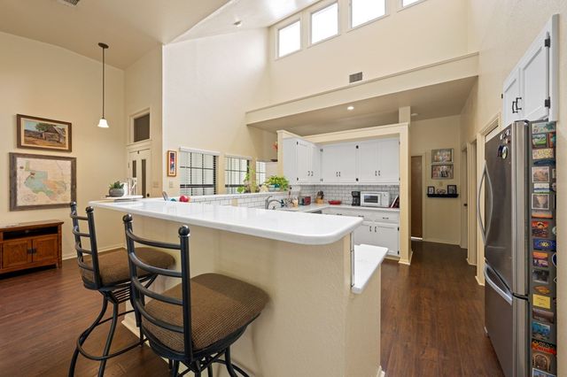 1814 Woodstone Dr, Kerrville, TX 78028