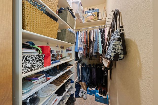 1814 Woodstone Dr, Kerrville, TX 78028