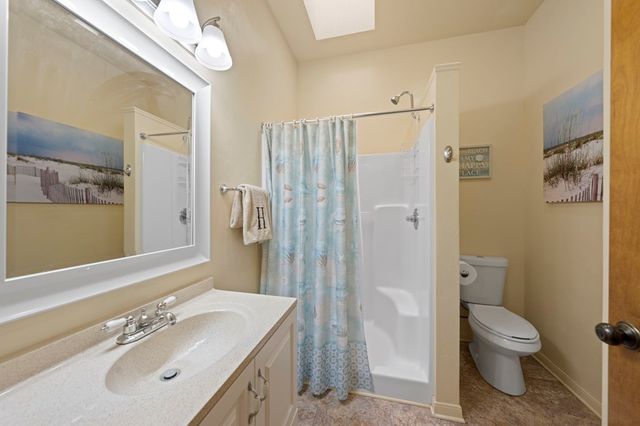 1814 Woodstone Dr, Kerrville, TX 78028