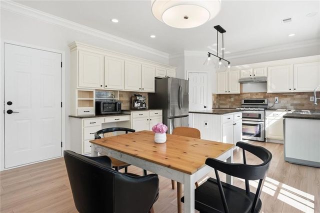 466 Skiles Court, Suwanee, GA 30024