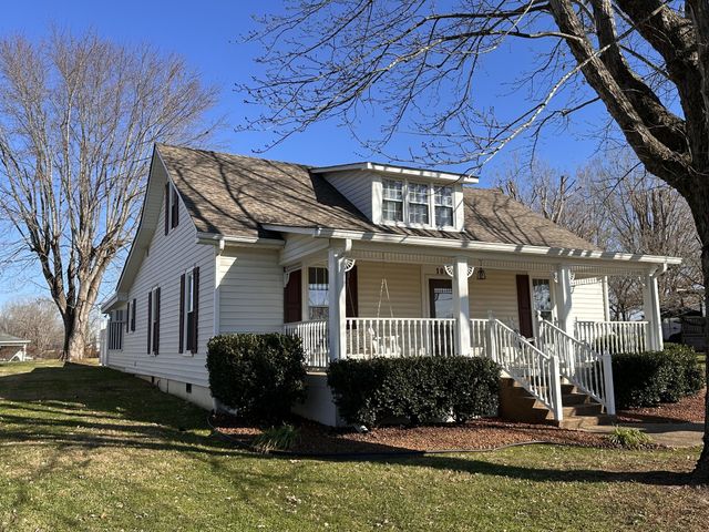 108 King St, Mcminnville, TN 37110