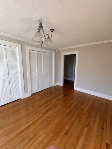 108 King St, Mcminnville, TN 37110