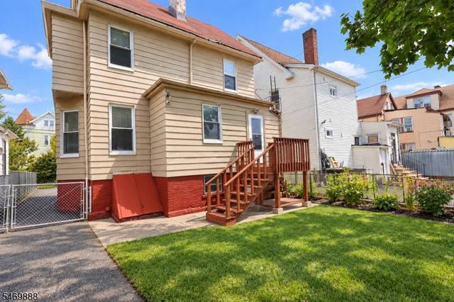 741 Highland Ave, Newark City, NJ 07104