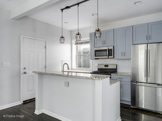 5134 N Oakley Avenue 2F, Chicago, IL 60625