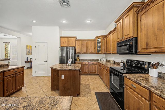 19006 E ARROWHEAD Trail, Queen Creek, AZ 85142