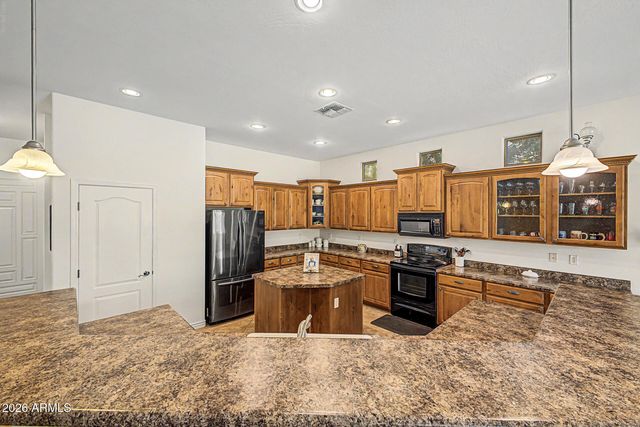 19006 E ARROWHEAD Trail, Queen Creek, AZ 85142