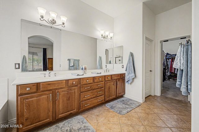 19006 E ARROWHEAD Trail, Queen Creek, AZ 85142