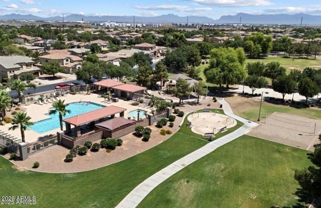 19006 E ARROWHEAD Trail, Queen Creek, AZ 85142