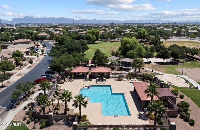 19006 E ARROWHEAD Trail, Queen Creek, AZ 85142