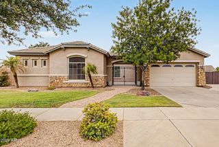 19006 E ARROWHEAD Trail, Queen Creek, AZ 85142