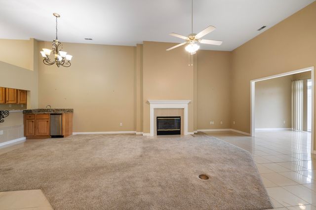 1309 Bent Willow Lane, Louisville, KY 40214