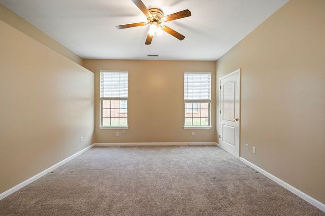 1309 Bent Willow Lane, Louisville, KY 40214