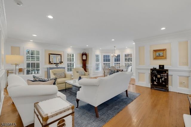 1 Murray Hill Sq 1, New Providence Boro, NJ 07974