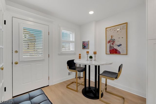 1 Murray Hill Sq 1, New Providence Boro, NJ 07974