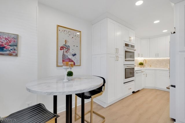 1 Murray Hill Sq 1, New Providence Boro, NJ 07974