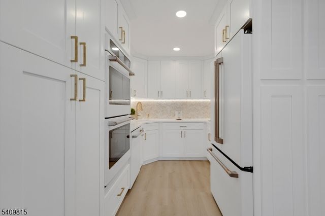 1 Murray Hill Sq 1, New Providence Boro, NJ 07974