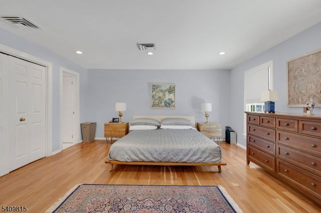 1 Murray Hill Sq 1, New Providence Boro, NJ 07974