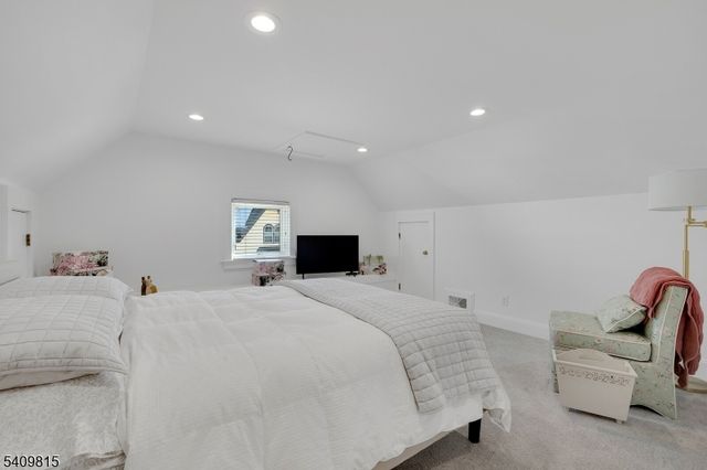 1 Murray Hill Sq 1, New Providence Boro, NJ 07974