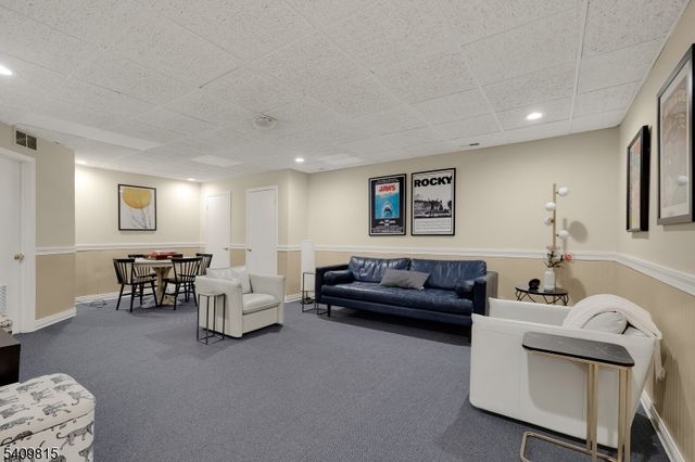 1 Murray Hill Sq 1, New Providence Boro, NJ 07974