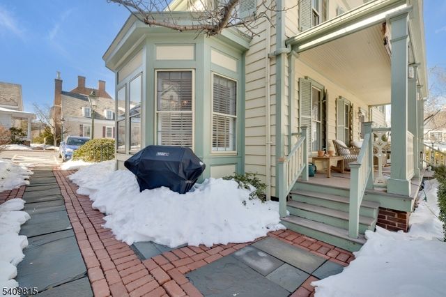 1 Murray Hill Sq 1, New Providence Boro, NJ 07974