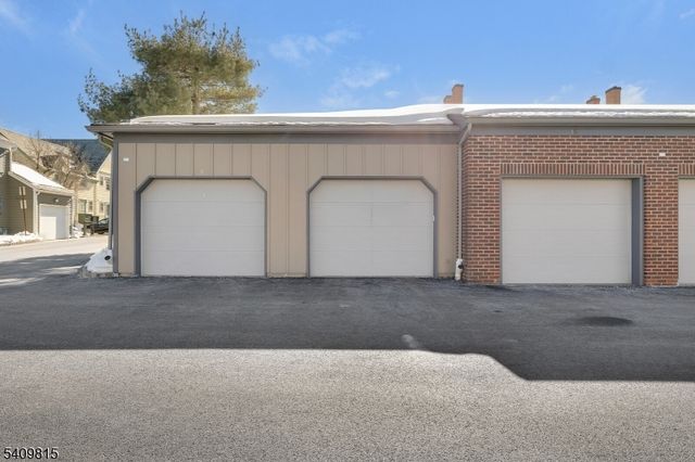 1 Murray Hill Sq 1, New Providence Boro, NJ 07974