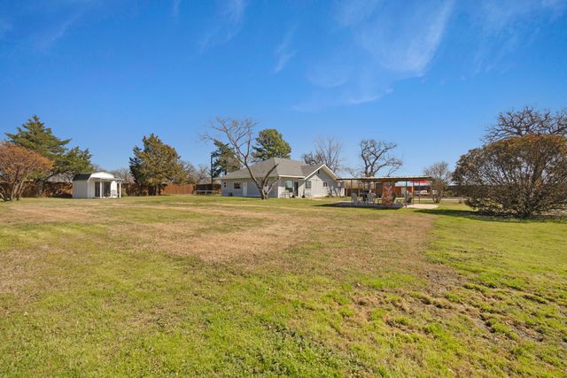 1262 County Road 4360, Decatur, TX 76234