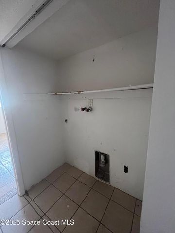 3210 N Harbor City Boulevard 205, Melbourne, FL 32935