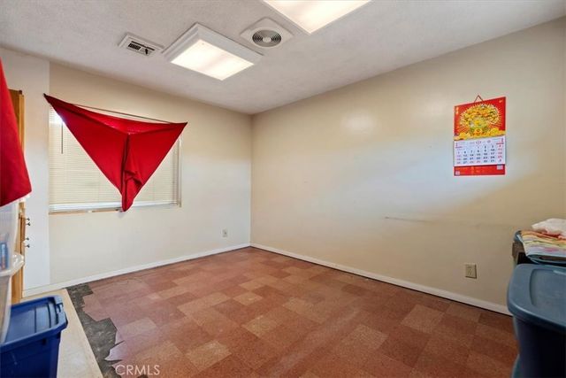 13285 Mesquite, Apple Valley, CA 92308